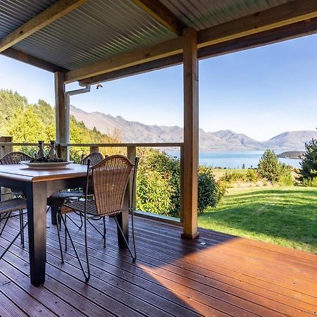 Private Cottage With Spa And Amazing Lake Views Closeburn Eksteriør billede