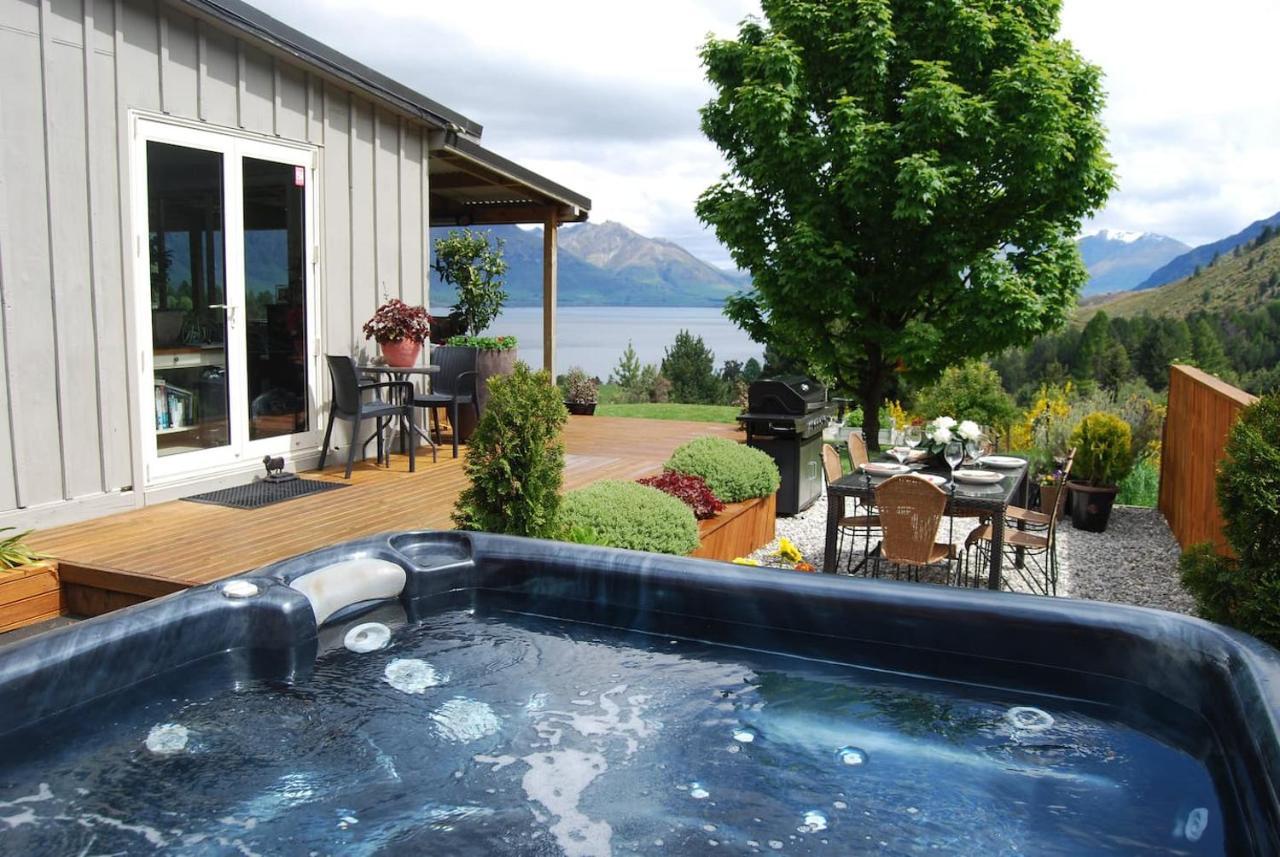 Private Cottage With Spa And Amazing Lake Views Closeburn Eksteriør billede