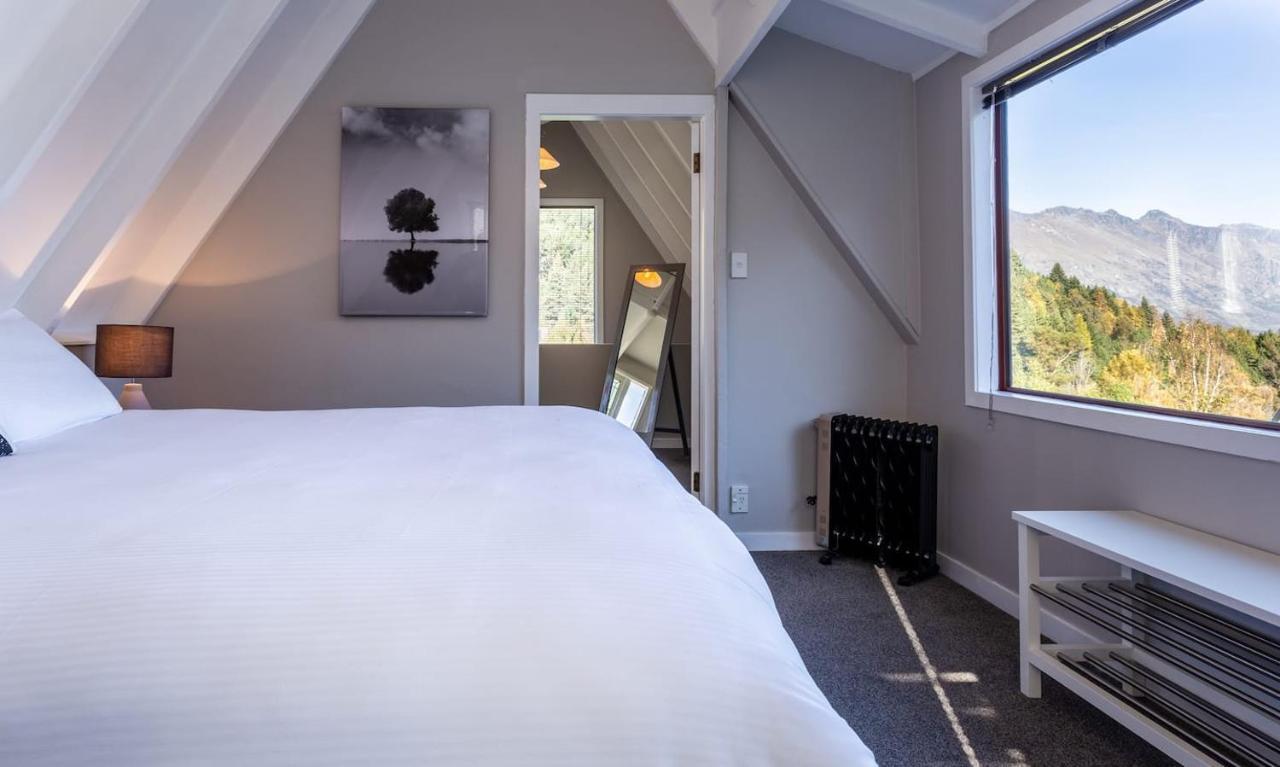 Private Cottage With Spa And Amazing Lake Views Closeburn Eksteriør billede