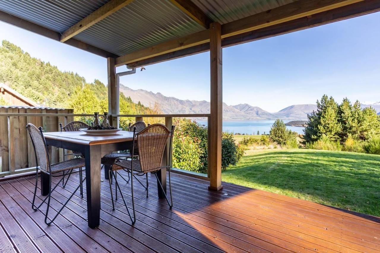 Private Cottage With Spa And Amazing Lake Views Closeburn Eksteriør billede