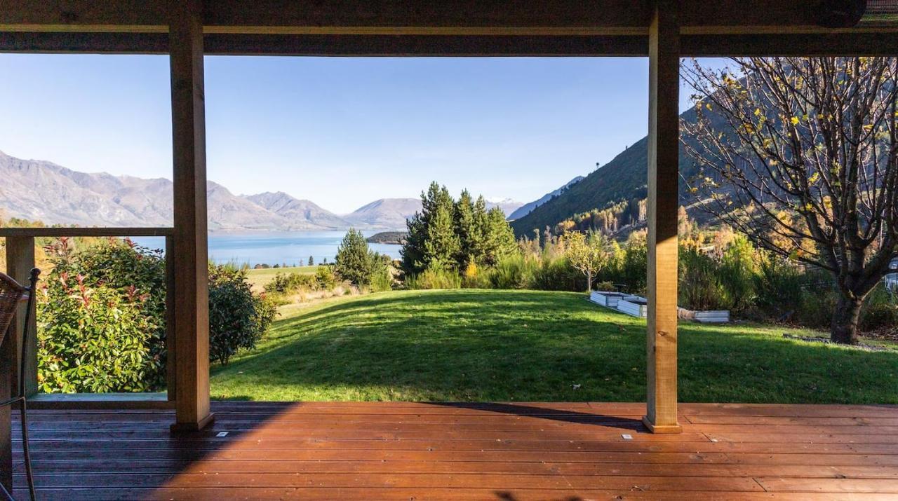 Private Cottage With Spa And Amazing Lake Views Closeburn Eksteriør billede